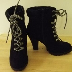 Black Paprika Boots